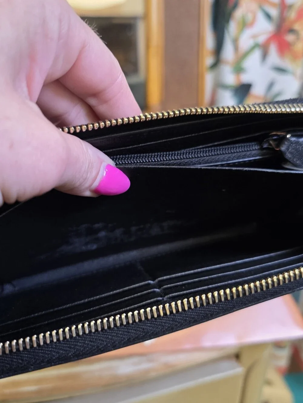 YSL Ives Saint Laurent Black Zippy Wallet - Picture 12 of 17